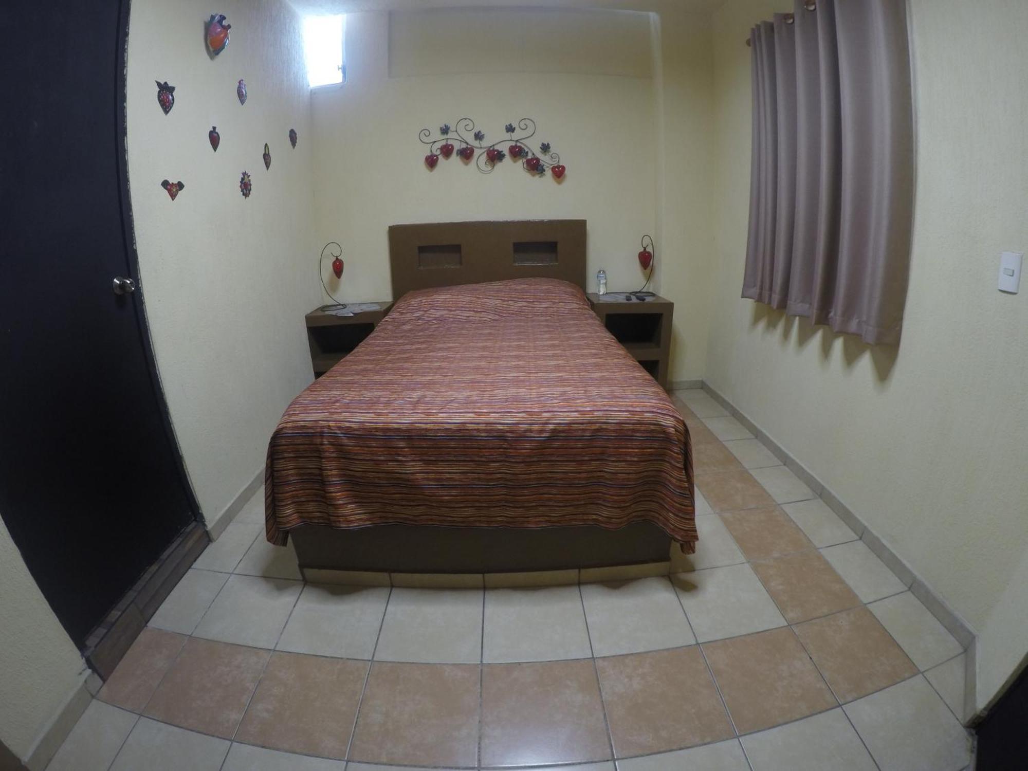 Hospedaje La Mexicana Guadalajara Habitación foto